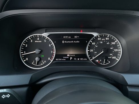 Used 2024 Nissan Pathfinder S FWD image 35