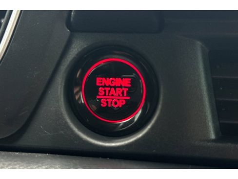 Used 2025 Honda Pilot EX-L image 36
