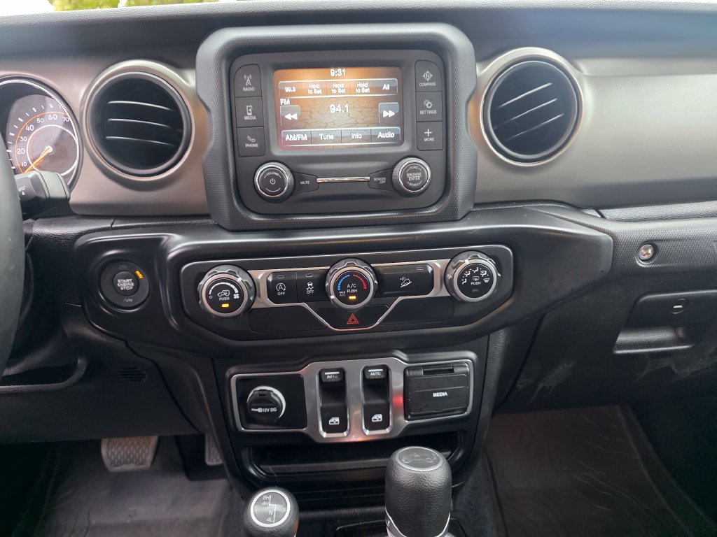 Used 2019 Jeep Wrangler Sport AWD/4WD image 15