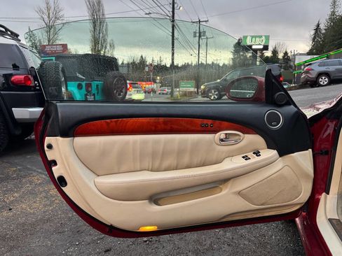 Used 2006 Lexus SC 430 Convertible image 13