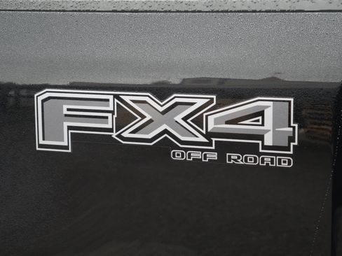 Certified 2023 Ford F350 Lariat w/ Black Appearance Package image 24