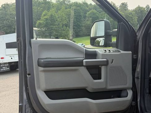 Used 2022 Ford F250 XLT w/ XLT Value Package AWD/4WD image 24