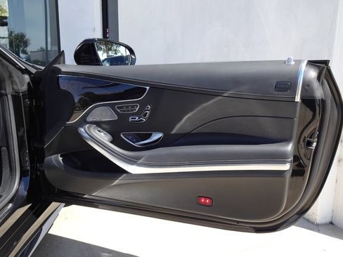 Used 2018 Mercedes-Benz S 63 AMG 4MATIC Cabriolet image 17