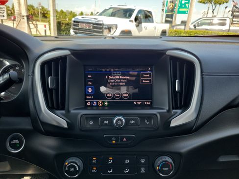 Used 2023 GMC Terrain SLE FWD image 20