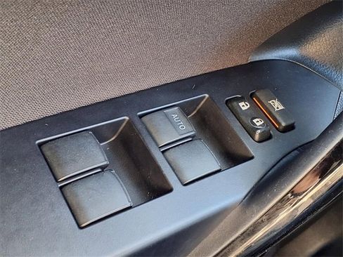 Used 2017 Toyota Corolla iM image 19