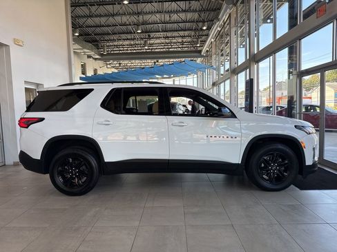 Used 2023 Chevrolet Traverse LS w/ Midnight/Sport Edition image 8