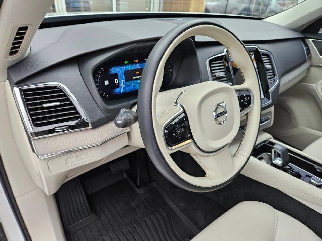 Certified 2025 Volvo XC90 T8 Plus w/ Protection Package Premier AWD/4WD image 20