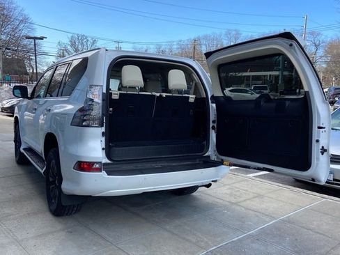 Used 2021 Lexus GX 460 Premium w/ Premium Package image 35