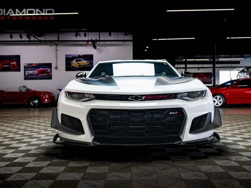 Used 2019 Chevrolet Camaro ZL1 image 28