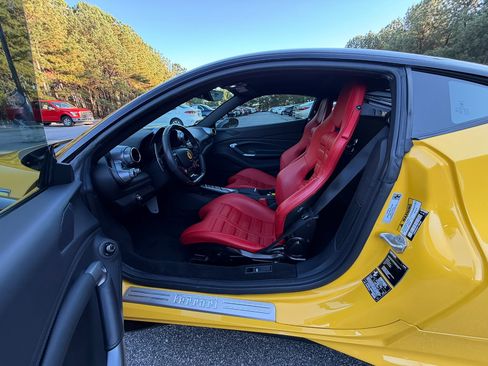 Used 2021 Ferrari F8 Tributo image 12