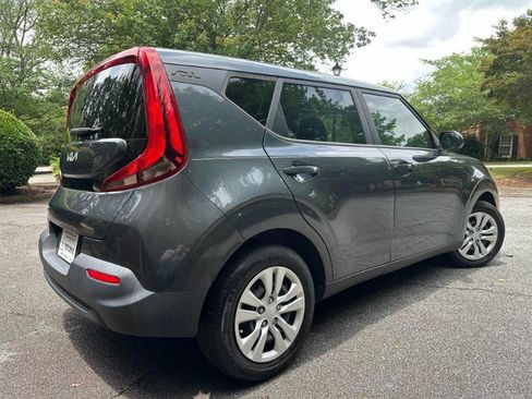 Used 2022 Kia Soul LX FWD image 7