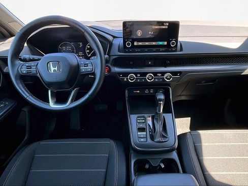 Used 2024 Honda CR-V Sport image 8