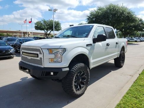 Used 2017 Ford F150 XLT RWD image 1