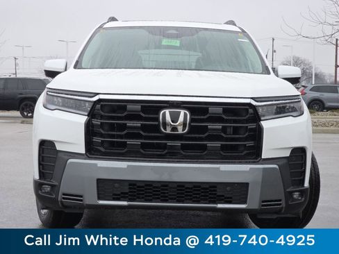 New 2026 Honda Pilot Touring image 13