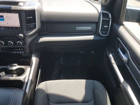 Used 2022 RAM 1500 Big Horn w/ Night Edition RWD image 19