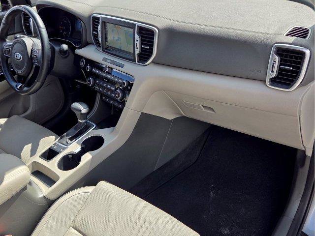 Used 2019 Kia Sportage EX w/ EX Technology Package FWD image 19