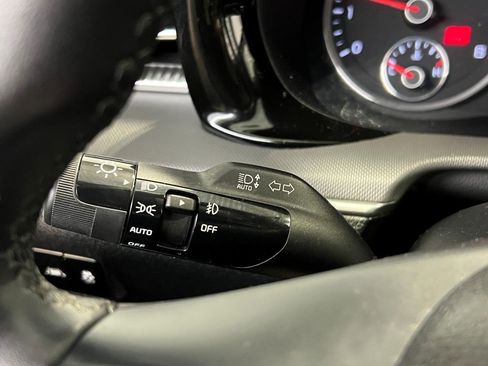 Used 2023 Kia K5 GT-Line image 36