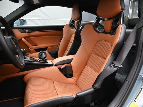Certified 2024 Porsche 911 GT3 RS RWD image 5