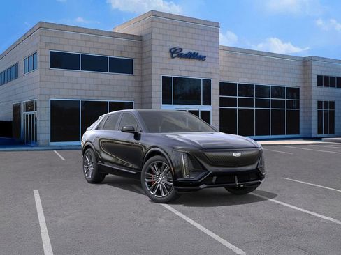 New 2026 Cadillac Lyriq V AWD/4WD image 2