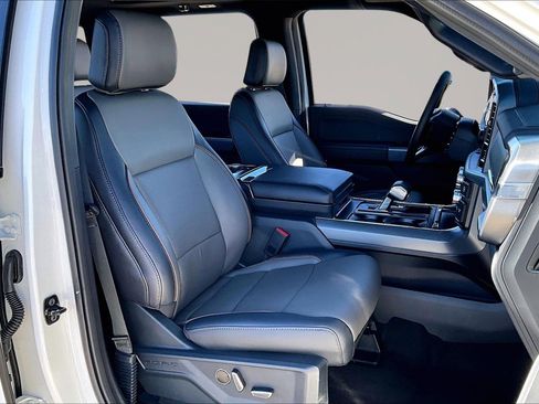 Used 2025 Ford F150 Lariat w/ Equipment Group 502A High image 30