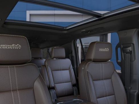 New 2026 Chevrolet Suburban High Country w/ Sun And Tow Package AWD/4WD image 46