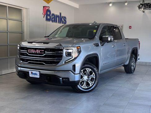 Certified 2026 GMC Sierra 1500 SLT AWD/4WD image 2