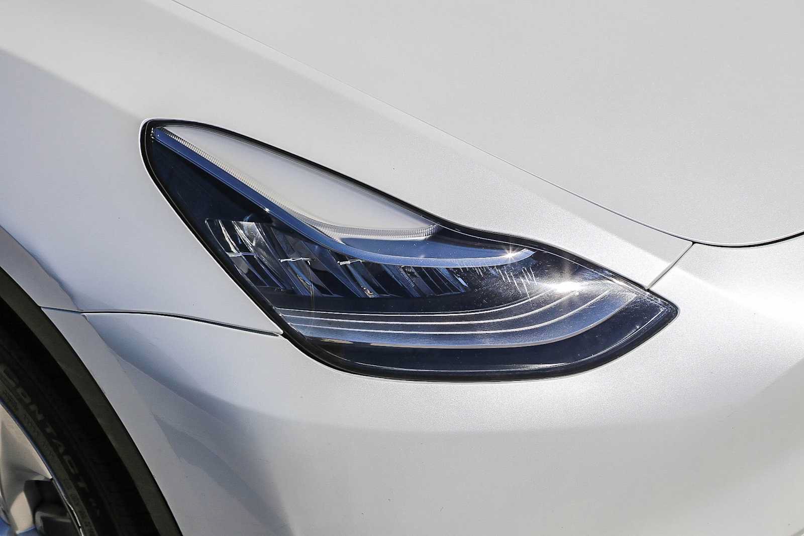 Used 2023 Tesla Model Y Long Range AWD/4WD image 4