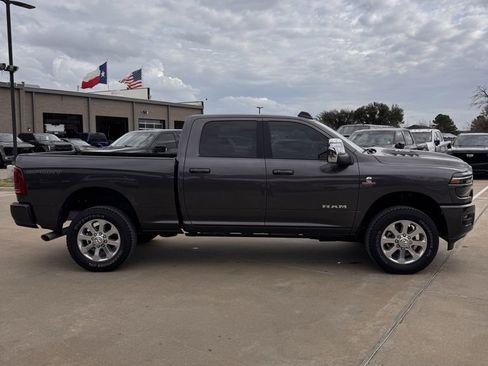 Used 2025 RAM 2500 Laramie w/ Sport Appearance Package image 9