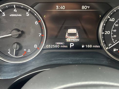 Used 2025 Mitsubishi Outlander SE FWD image 12