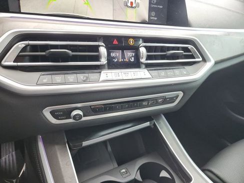 Used 2023 BMW X5 xDrive40i w/ Premium Package image 30