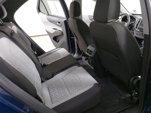 Used 2023 Chevrolet Equinox LS w/ LS Convenience Package image 14