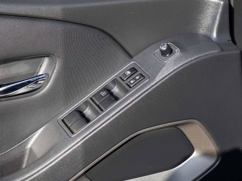 Used 2024 Nissan Frontier SV w/ Graphics Package image 15