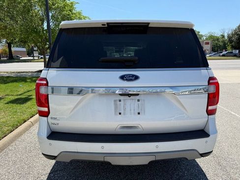 Used 2018 Ford Expedition Max XLT w/ Equipment Group 202A image 10