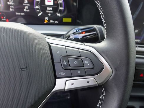 New 2026 Volkswagen Tiguan SE image 16