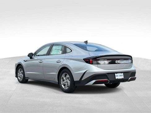 New 2026 Hyundai Sonata SE image 3