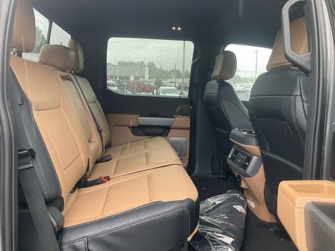 New 2026 Ford F250 Lariat w/ Chrome Package AWD/4WD image 13