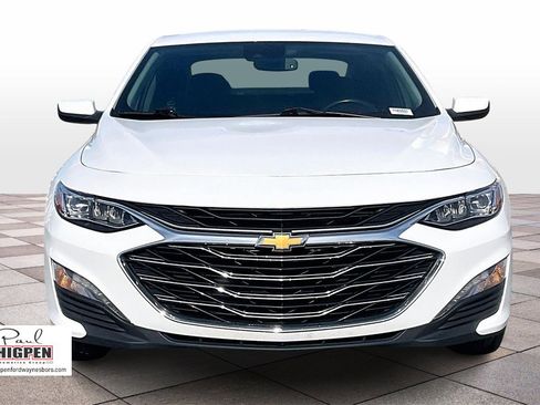 Used 2024 Chevrolet Malibu LT image 3