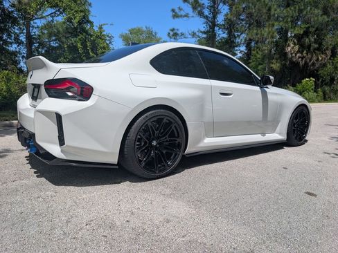 Used 2023 BMW M2 w/ Lighting Package RWD image 9