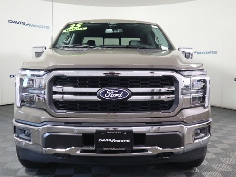 Used 2025 Ford F150 Lariat w/ Equipment Group 501A Mid AWD/4WD image 12