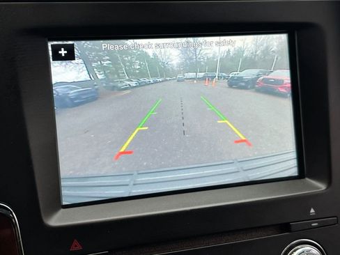 Used 2016 Lincoln Navigator Select RWD image 30
