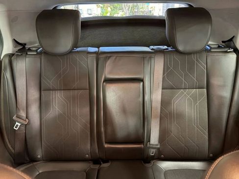 Used 2020 Chevrolet Trax LT w/ LT Convenience Package image 52