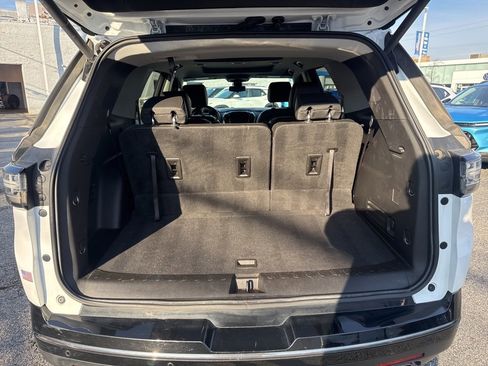 Used 2021 Chevrolet Traverse Premier w/ Redline Edition image 13