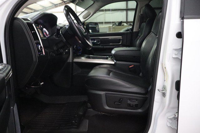 Used 2018 RAM 3500 Laramie w/ Sport Appearance Group AWD/4WD image 6