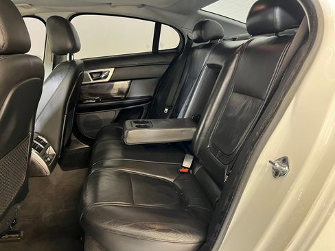 Used 2013 Jaguar XF 3.0 image 14