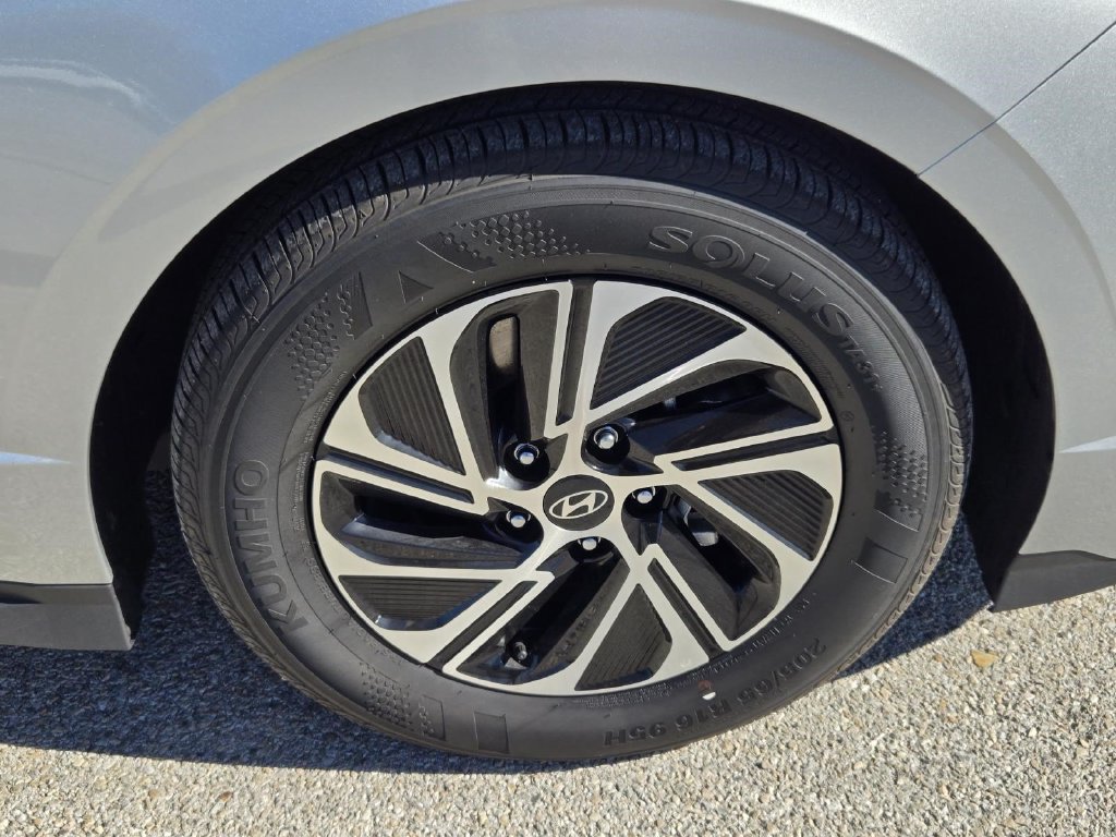 Used 2026 Hyundai Sonata Blue FWD image 6