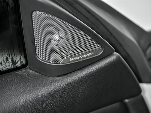 Used 2020 BMW M4 Coupe w/ Competition Package image 18