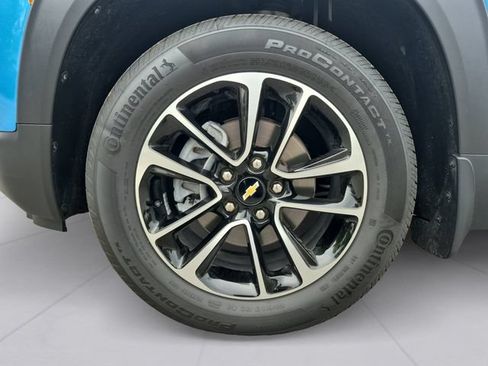Used 2026 Chevrolet TrailBlazer LT w/ Convenience Package AWD/4WD image 9