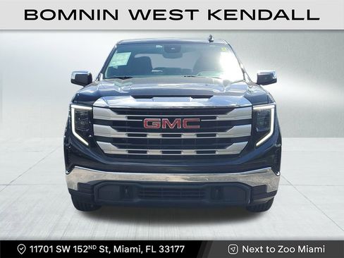 Used 2023 GMC Sierra 1500 SLE image 2