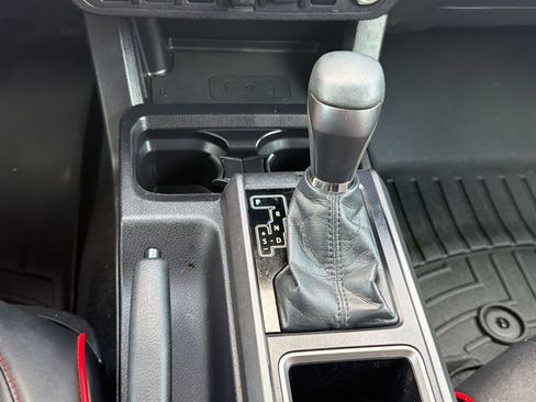 Certified 2021 Toyota Tacoma TRD Off-Road w/ Technology Package AWD/4WD image 19