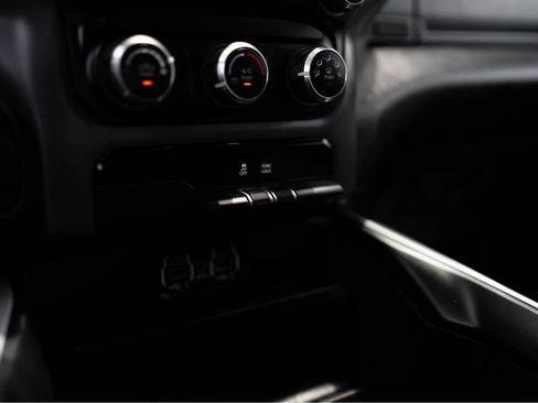 Used 2021 RAM 1500 Big Horn RWD image 16